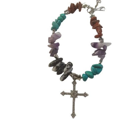 Boho Gemstone Bracelet with Silver Cross Pendant – Multi-Stone Chip Design